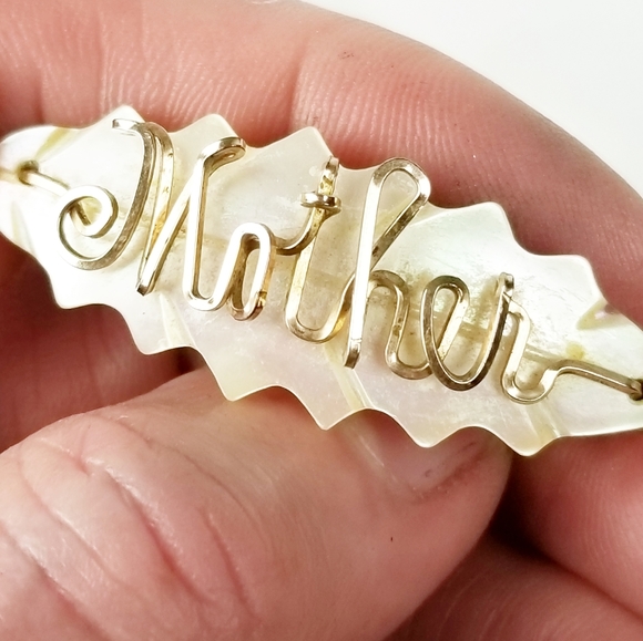 Vintage Handcrafted Mother Leaf Brooch - Picture 9 of 9